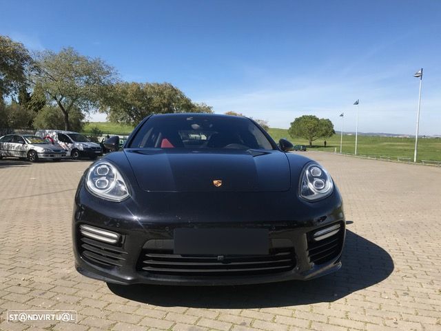 Porsche Panamera Turbo PDK - 1