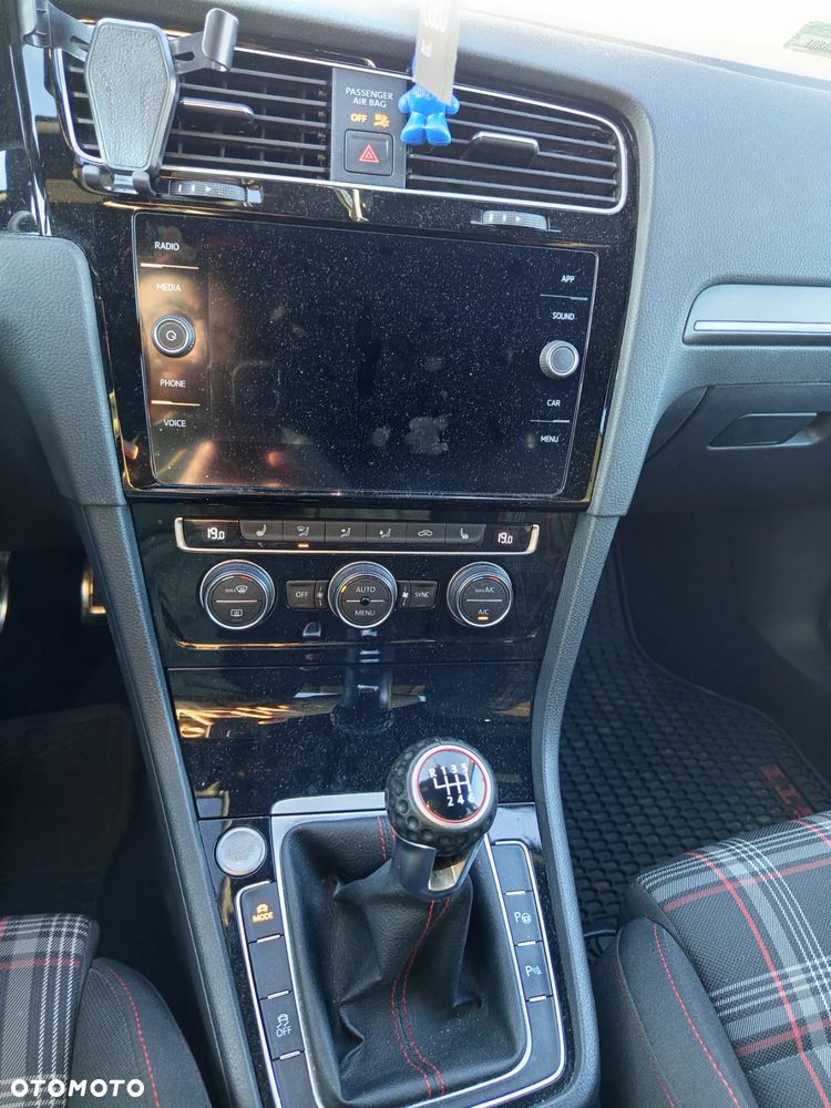 Volkswagen Golf 2.0 TSI OPF GTI - 18