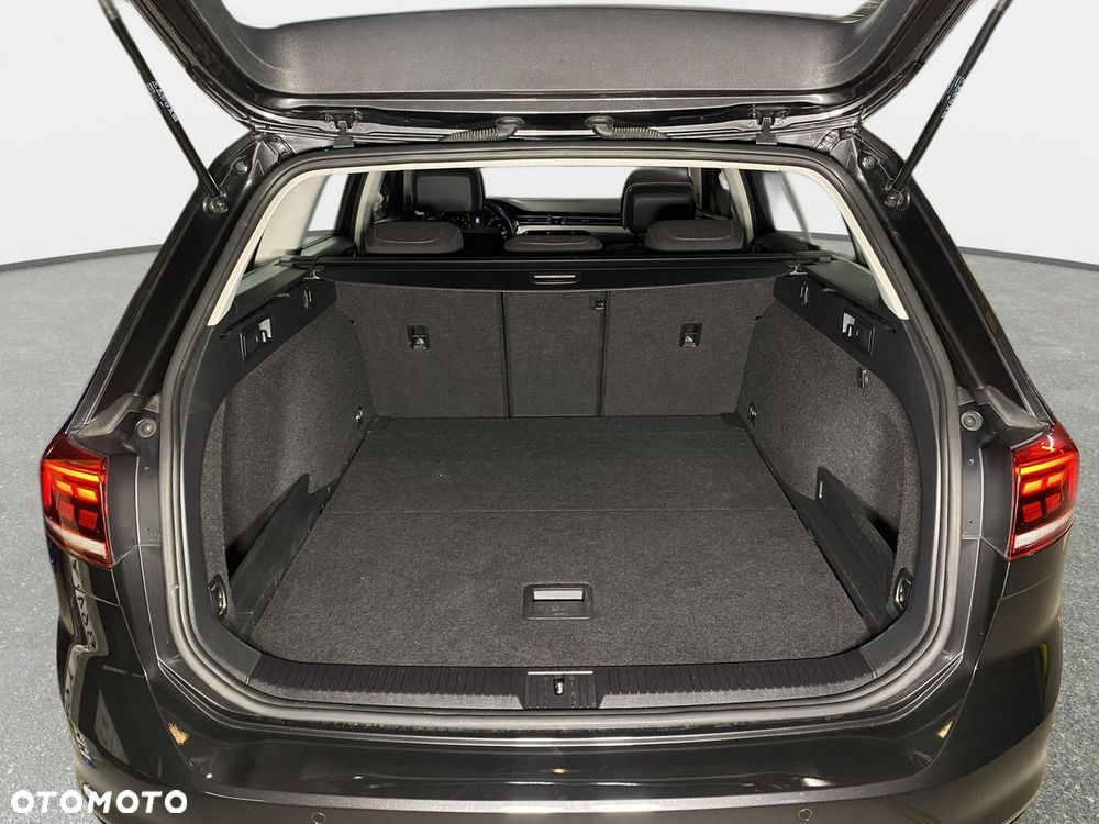 Volkswagen Passat Variant - 20