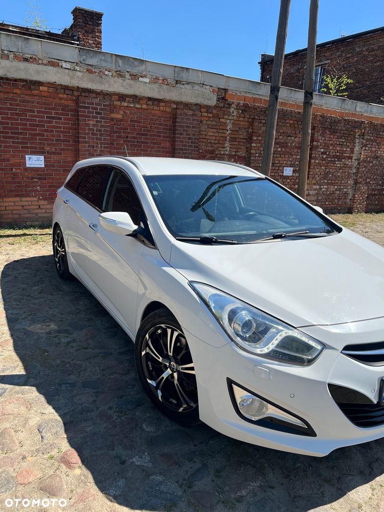 Hyundai i40 1.7 CRDi Automatik Style - 1