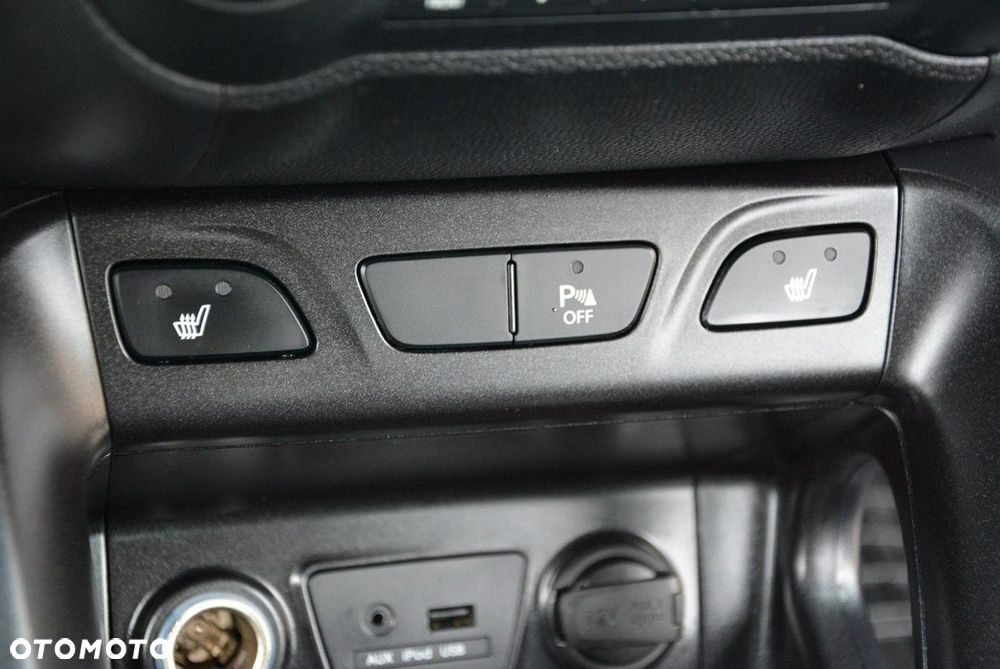 Hyundai ix35 1.7 CRDi 2WD Fifa World Cup Edition - 33