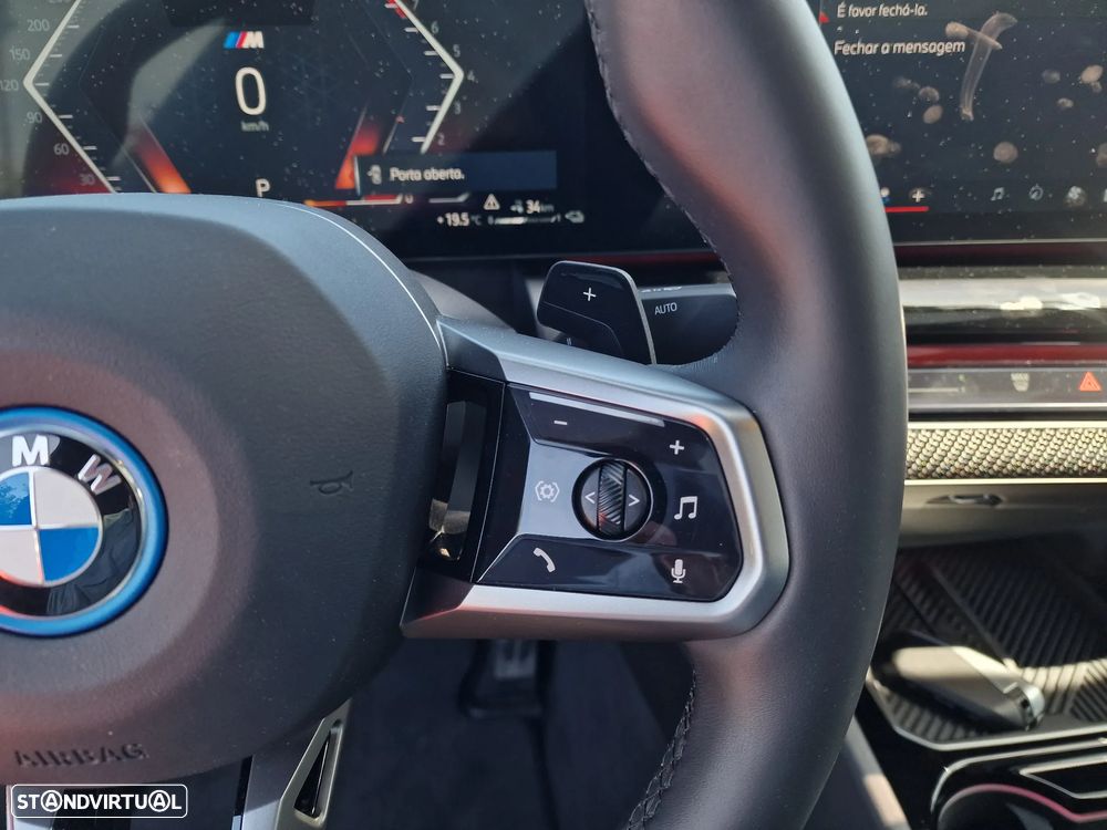 BMW 550 e xDrive Pack Desportivo M Pro - 29