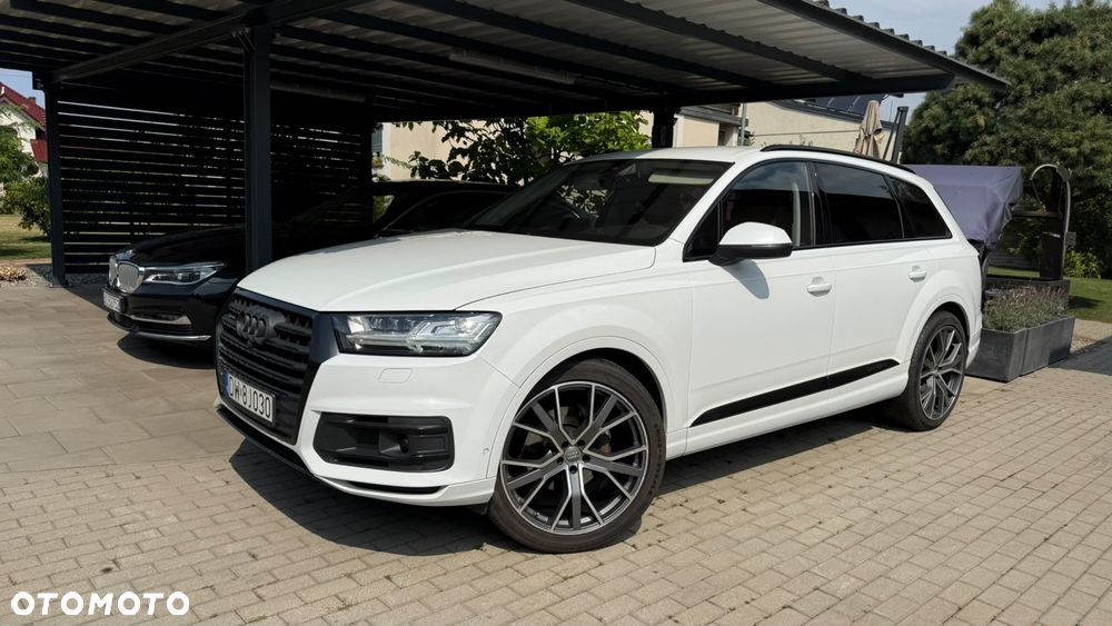 Audi Q7 - 1