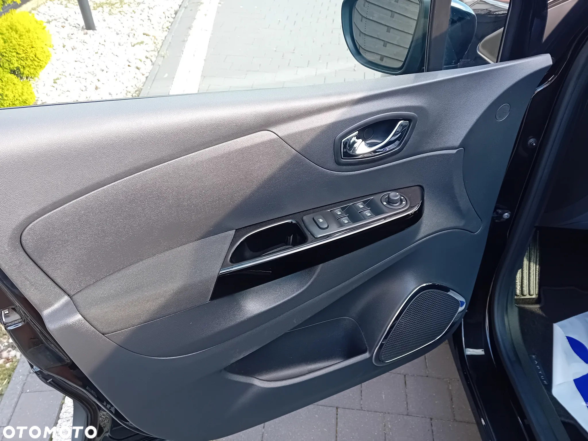 Renault Captur 1.2 Energy TCe Intens EDC - 22