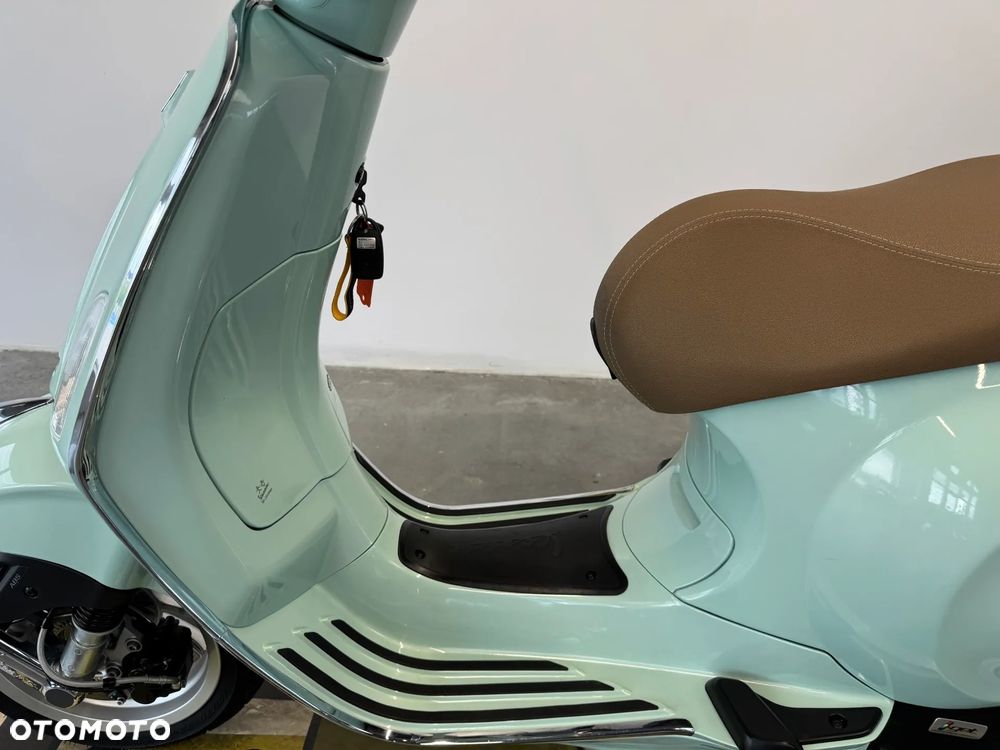 Piaggio Vespa - 22