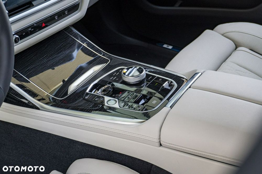 BMW X7 - 19
