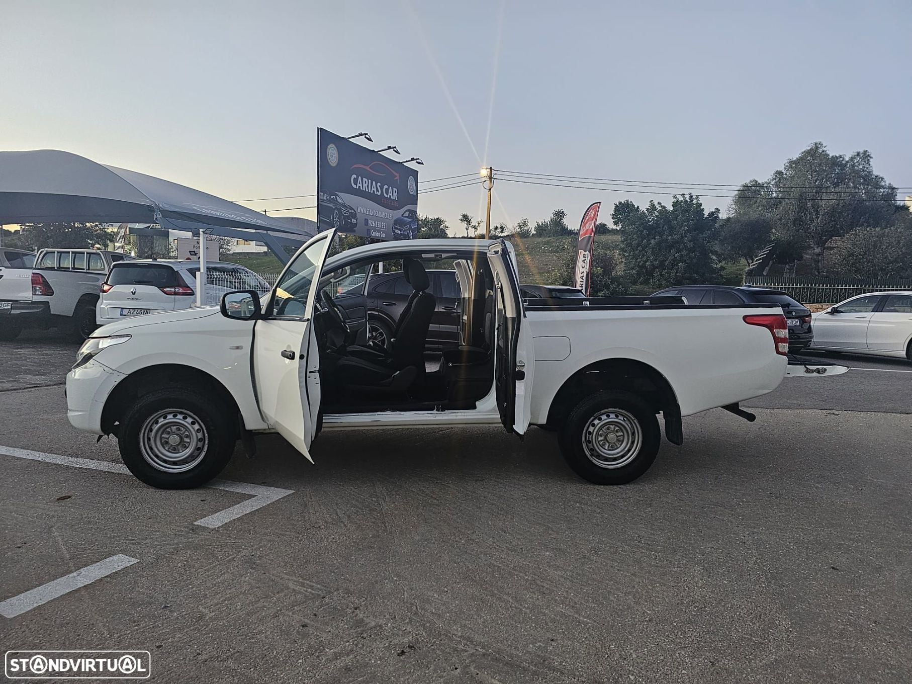 Mitsubishi L200 2.4 DI-D CD Invite 4WD - 13