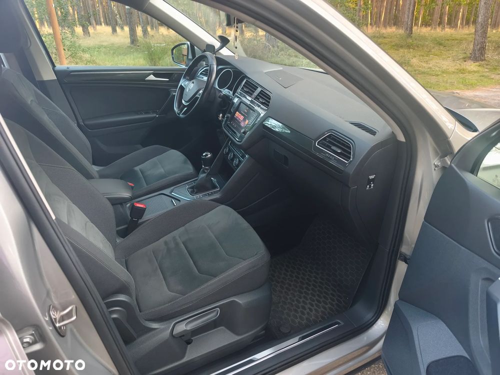 Volkswagen Tiguan - 8