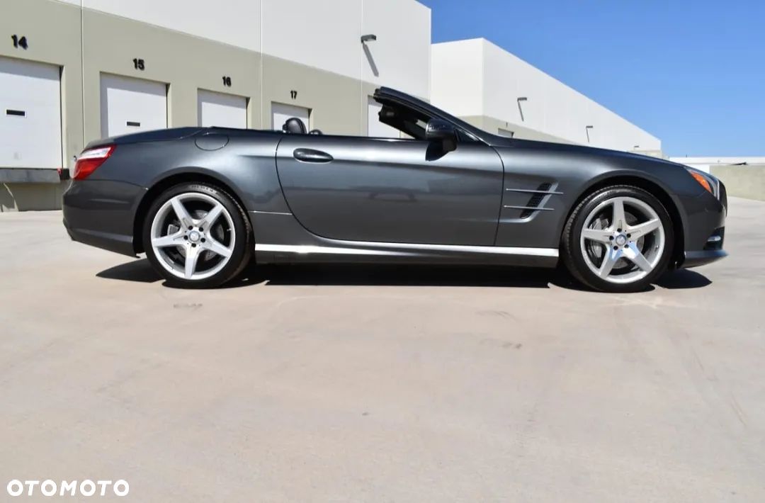 Mercedes-Benz SL - 1