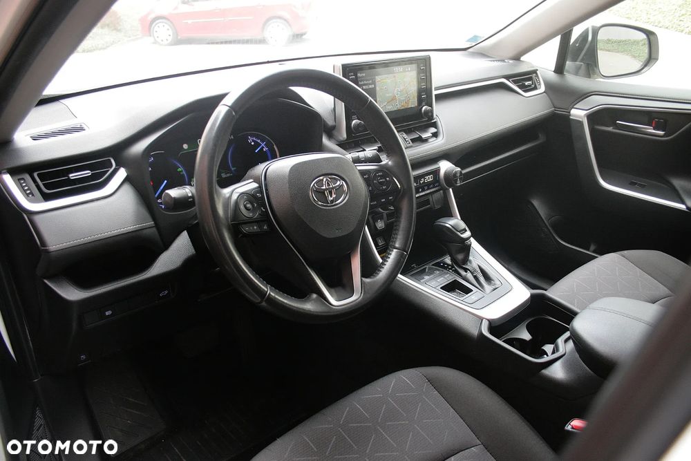 Toyota RAV4 - 9
