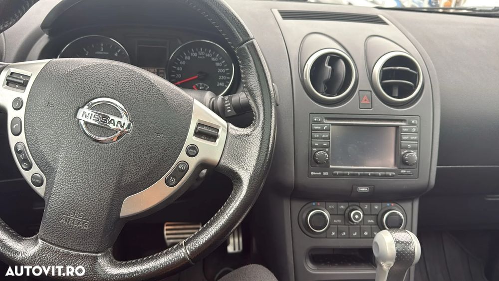 Nissan Qashqai 2.0 dCi DPF 4x4 Aut tekna - 6