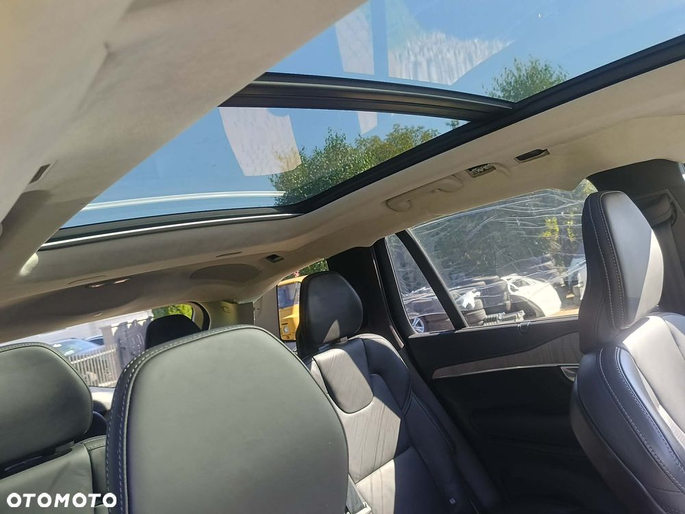 Volvo XC 90 T8 AWD Recharge Ultimate Dark - 19