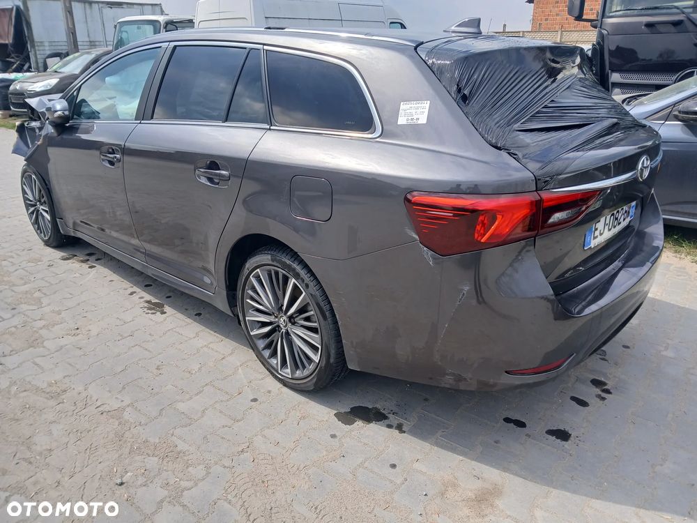 Toyota Avensis Touring Sports 2.0 D-4D Business Edition - 13