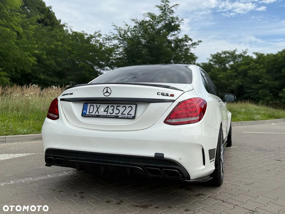 Mercedes-Benz Klasa C AMG 63 S - 14