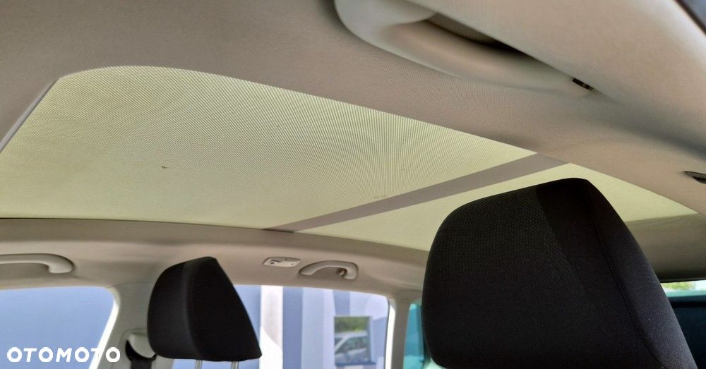 Volkswagen Tiguan - 29