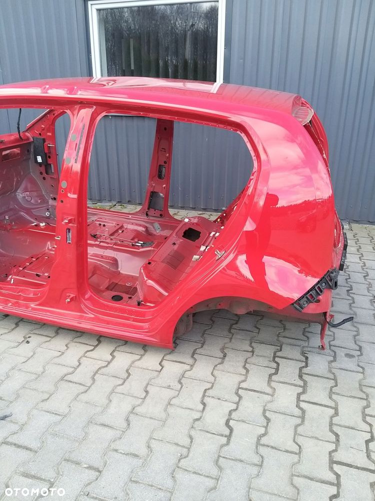 vw e-up elektryk błotnik prawy lewy tył cwiartka pas wanna podłoga ly3d - 1