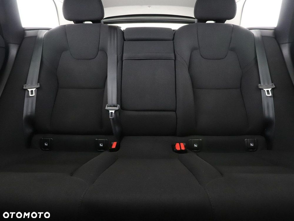 Volvo XC 60 B4 D Core - 19