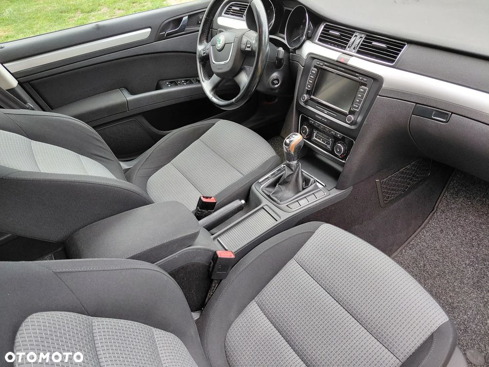 Skoda Superb 1.6 TDI Comfort / Active Greenline - 6