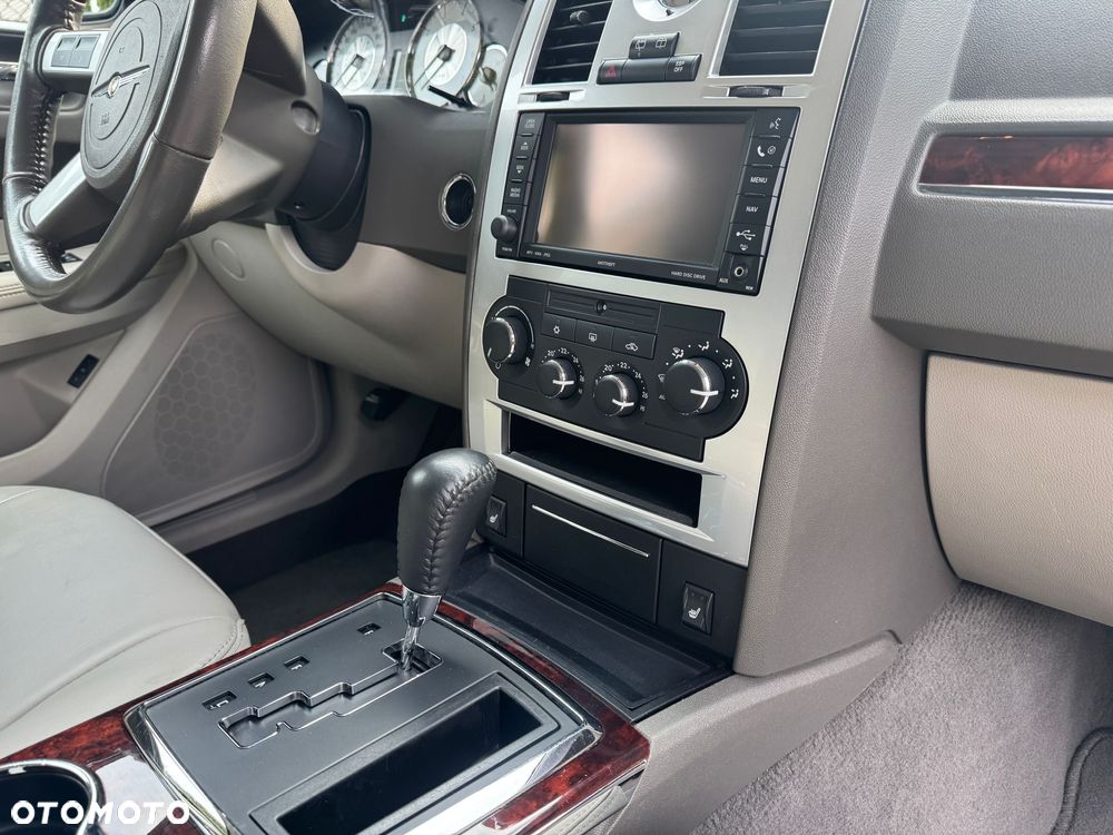 Chrysler 300C 3.0 CRD DPF Automatik - 8