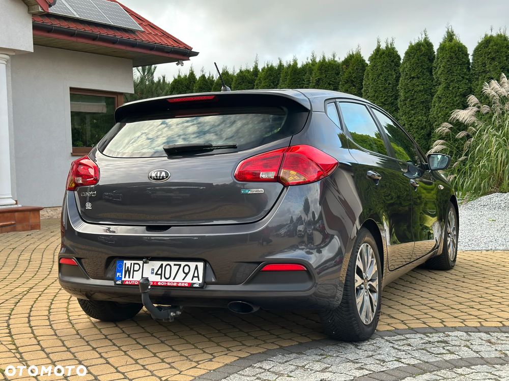 Kia Ceed Cee'd 1.6 GDI XL - 27