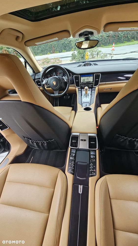 Porsche Panamera 4 PDK Edition - 17