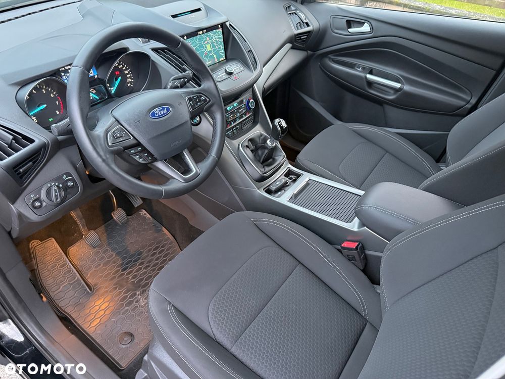 Ford Kuga 1.5 EcoBoost 2x4 Cool & Connect - 17