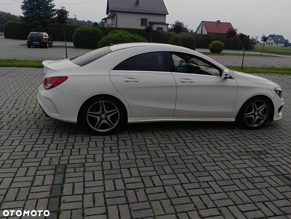 Mercedes-Benz CLA - 4