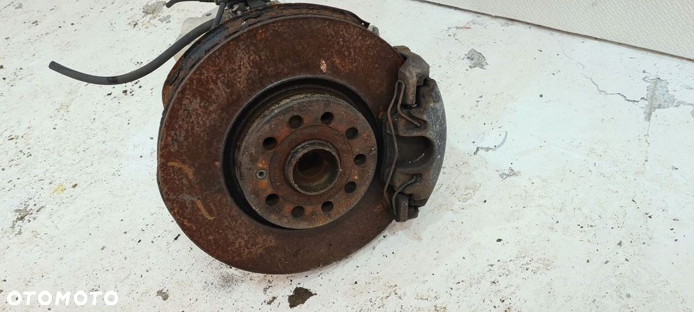passat b6 mcperson zwrotnica prawy 3c0413031ac - 4