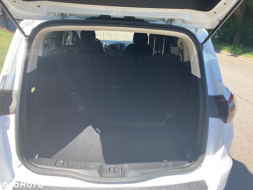 Ford S-Max - 16