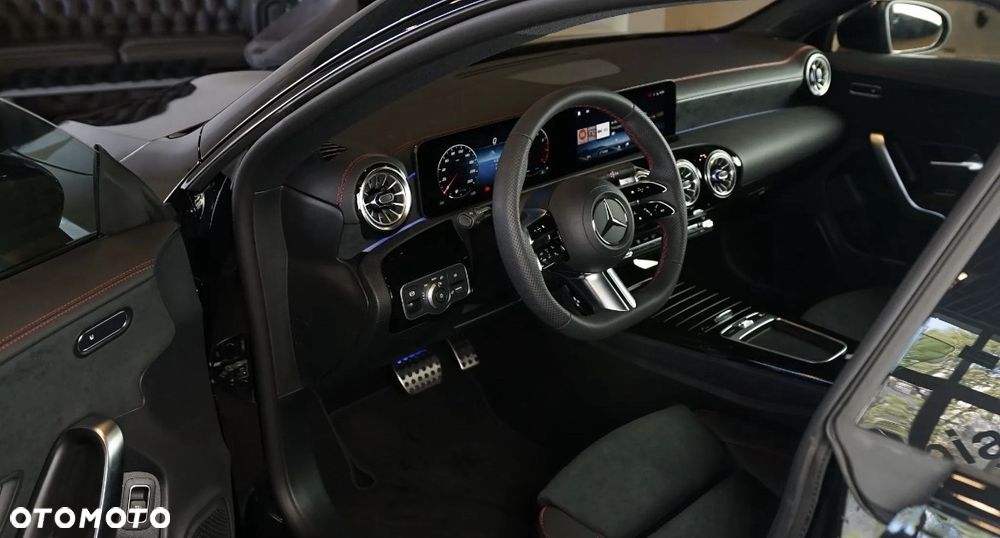 Mercedes-Benz CLA 200 AMG Line 7G-DCT - 5