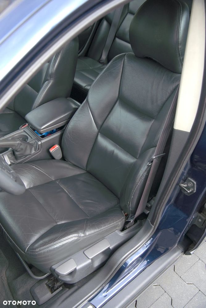 Volvo V70 - 16