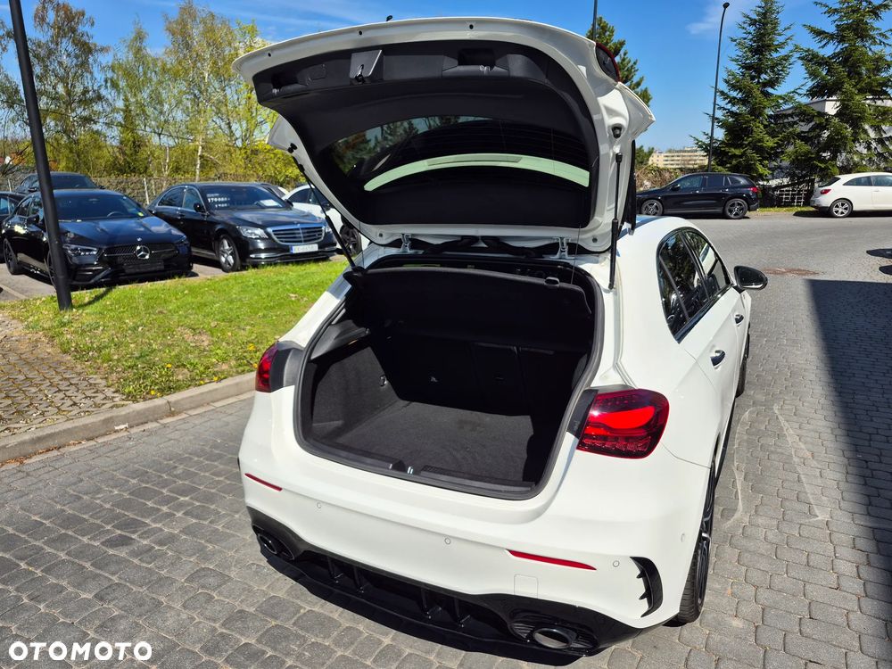 Mercedes-Benz Klasa A 35 AMG 4-Matic 8G-DCT - 32