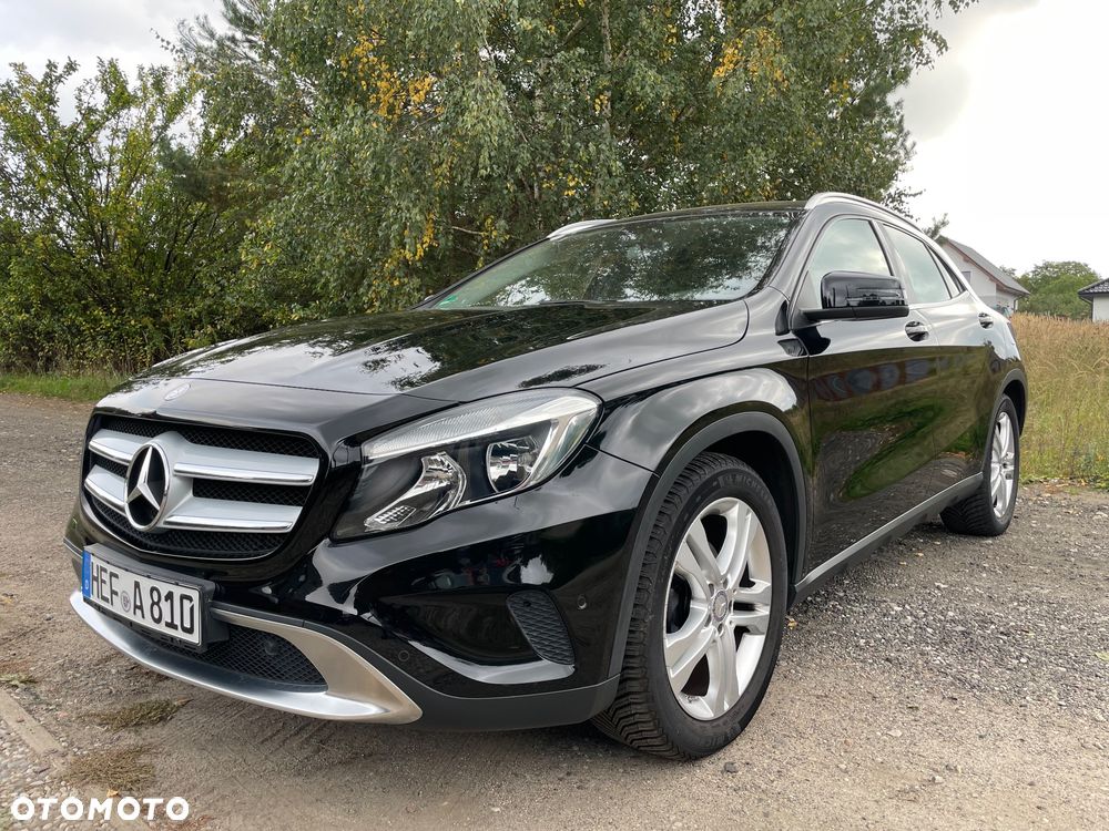 Mercedes-Benz GLA 200 - 2