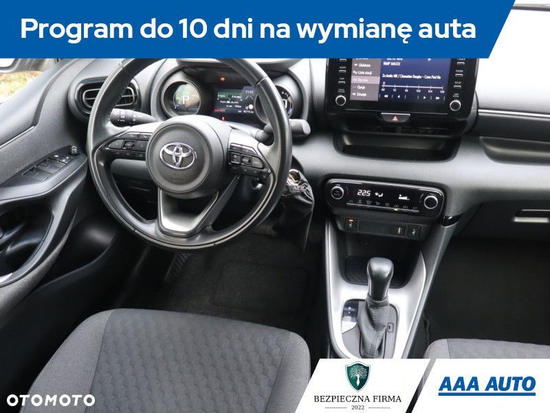 Toyota Yaris - 9