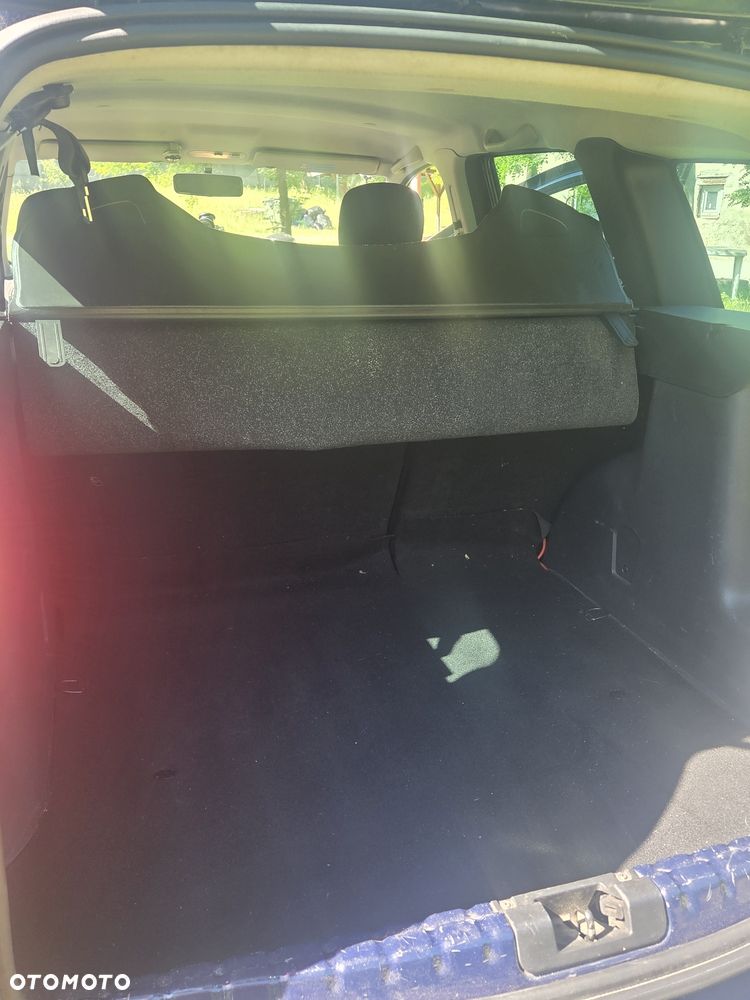 Dacia Duster 2010 photo 5