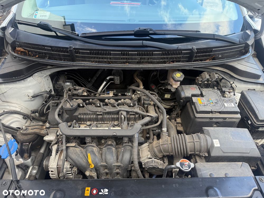 Kia Stonic 1.2 L - 19