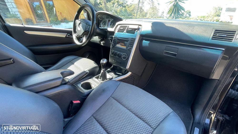 Mercedes-Benz B 180 CDI - 8