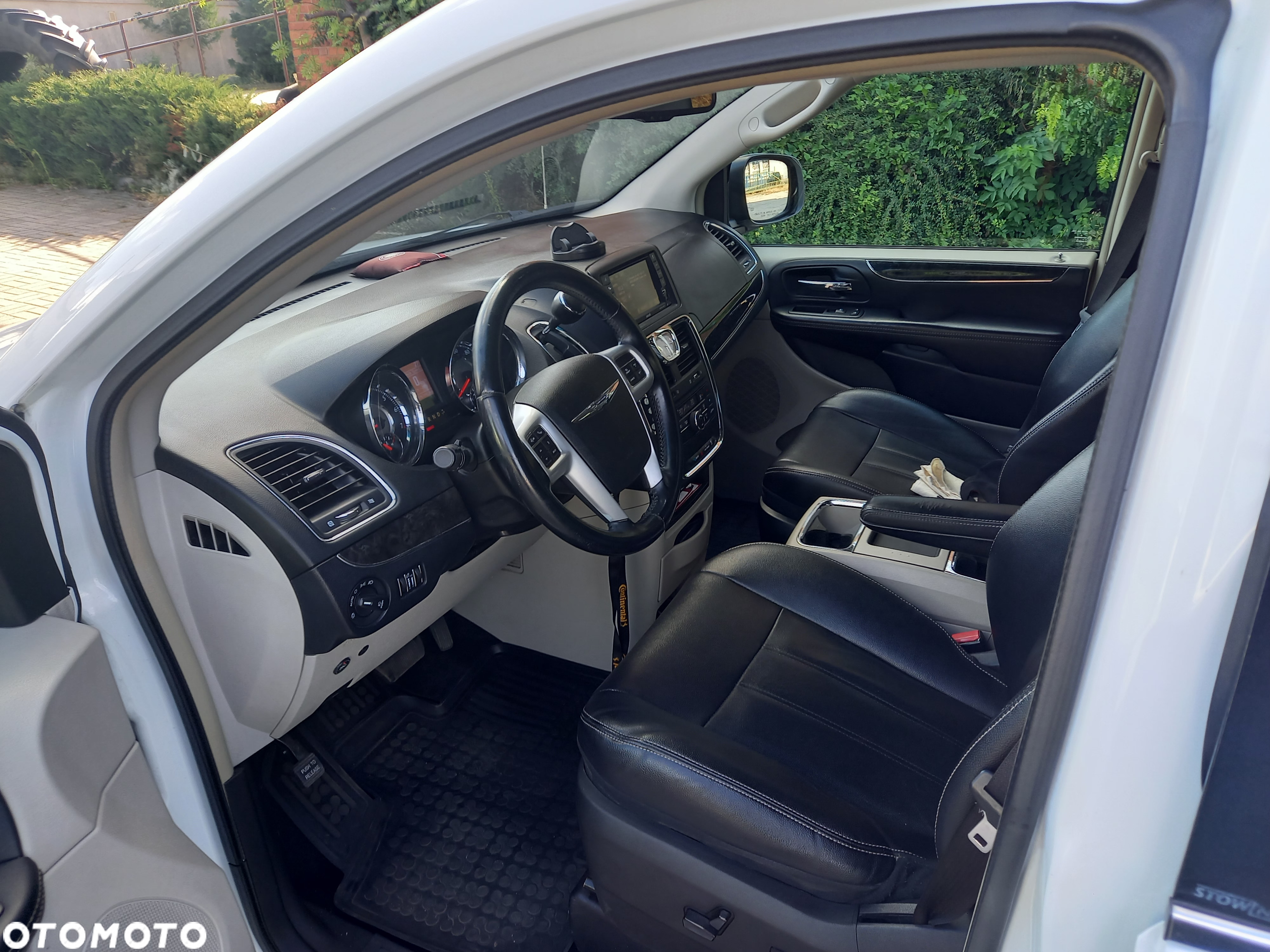 Chrysler Town & Country 3.6 Touring - 11