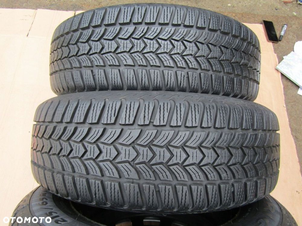 4x Felgi Koła 16 Dacia Duster OE I II / 6,5j 5x114,3 ET50 Opony 215/65 - 15