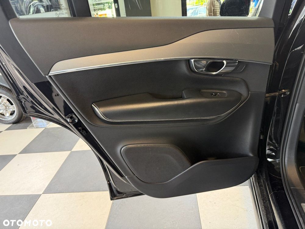Volvo XC 90 - 14