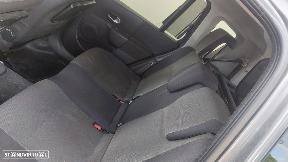 Renault Modus 1.5 dCi Dynamique S - 2