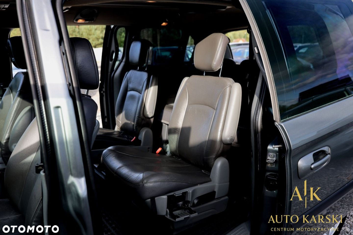 Chrysler Grand Voyager - 18