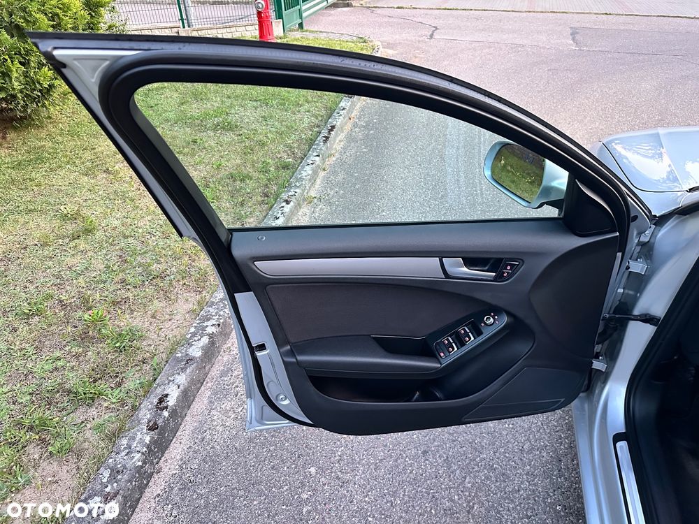 Audi A4 Avant 2.0 TDI DPF Attraction - 14