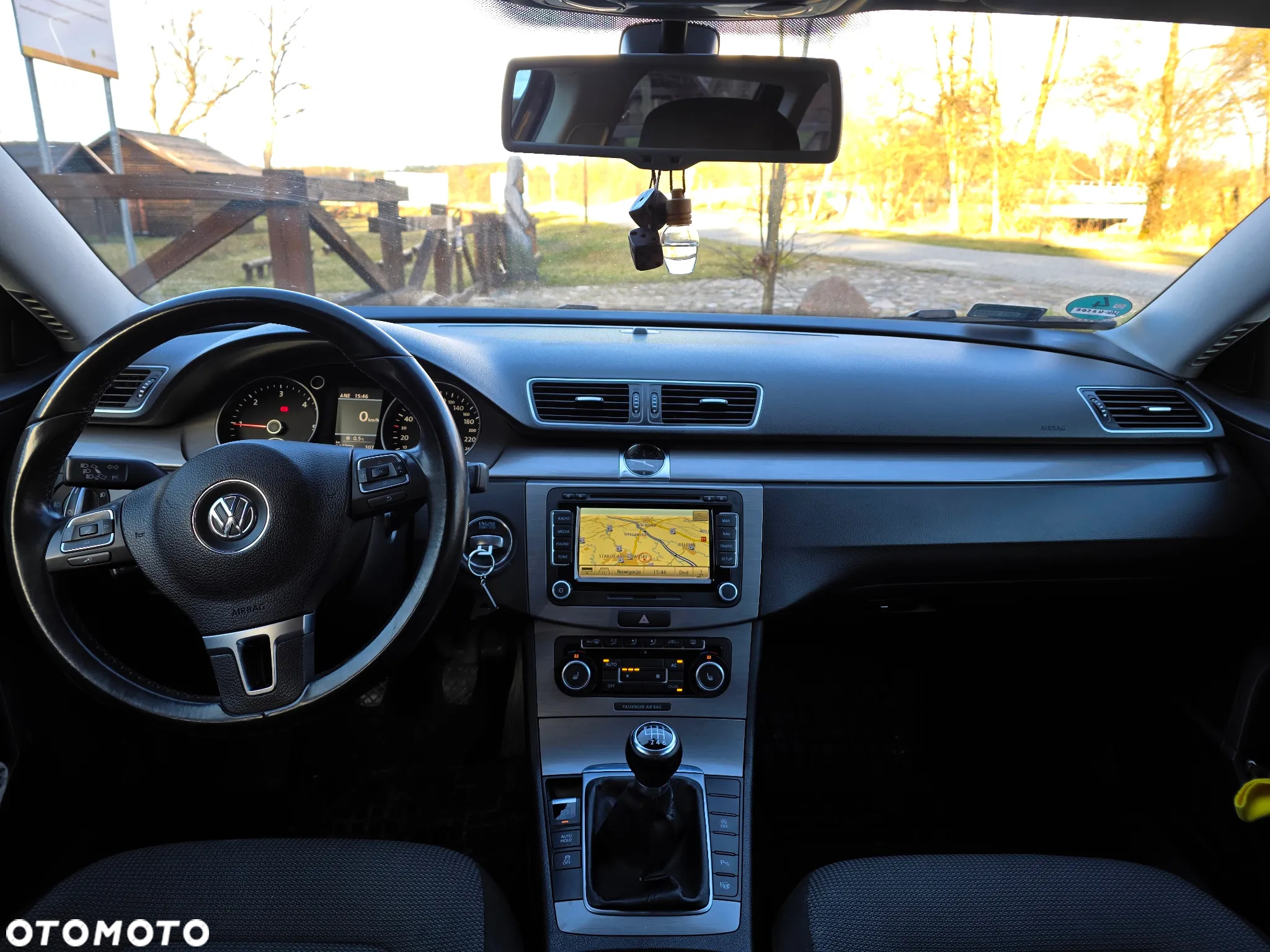 Volkswagen Passat 2.0 TDI Comfortline - 12