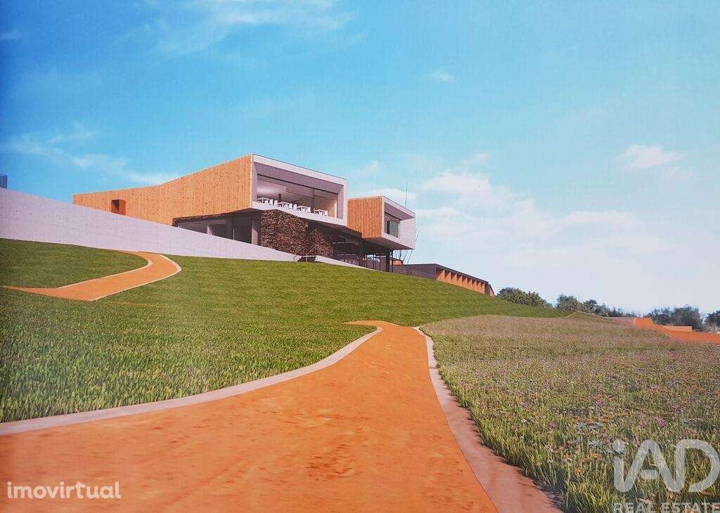 Espaço de lazer em Vila de Ala de 221625,00 m2 - Grande imagem: 4/19