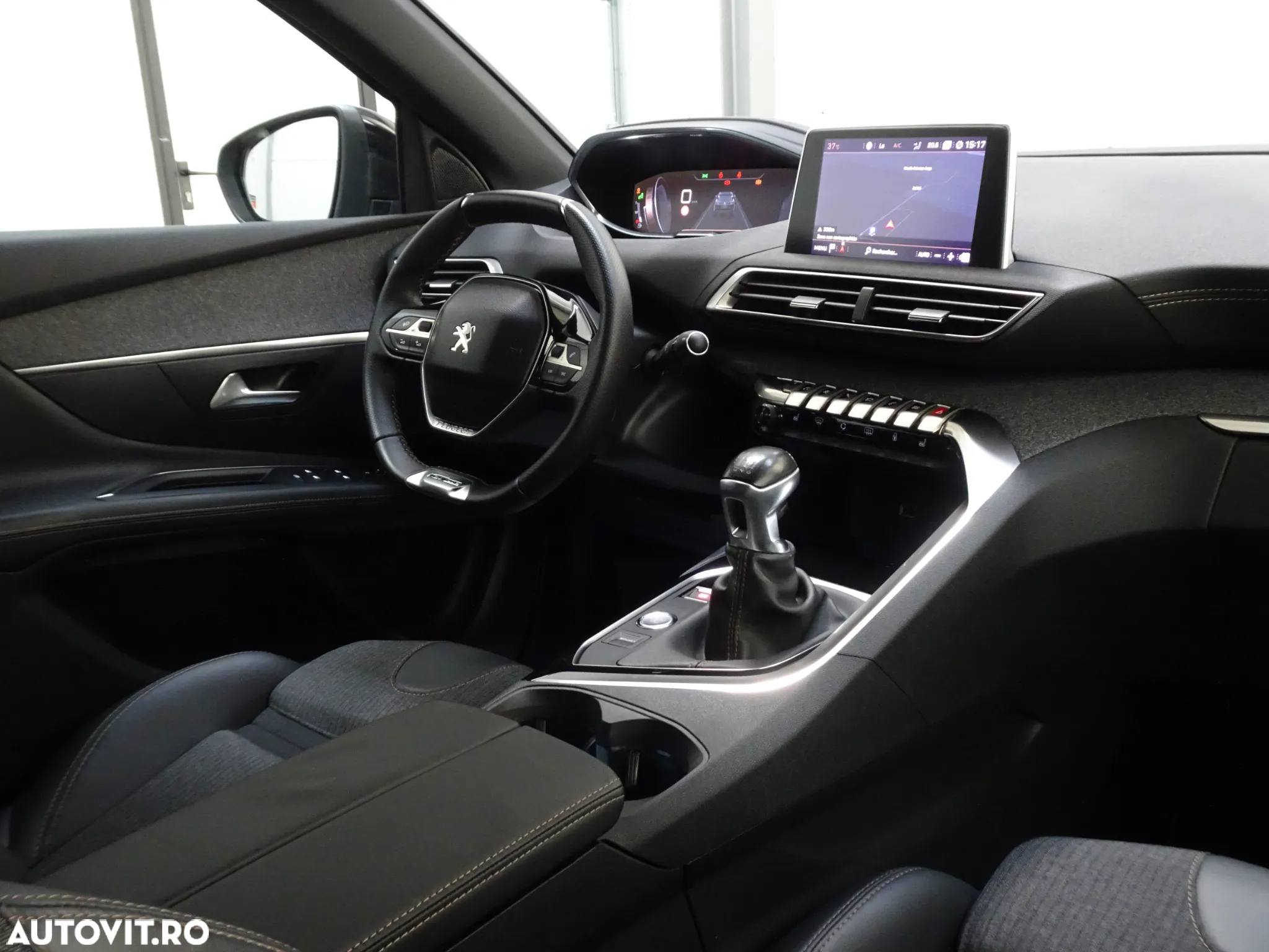 Peugeot 3008 1.2 PureTech Turbo S&S GT-Line - 8
