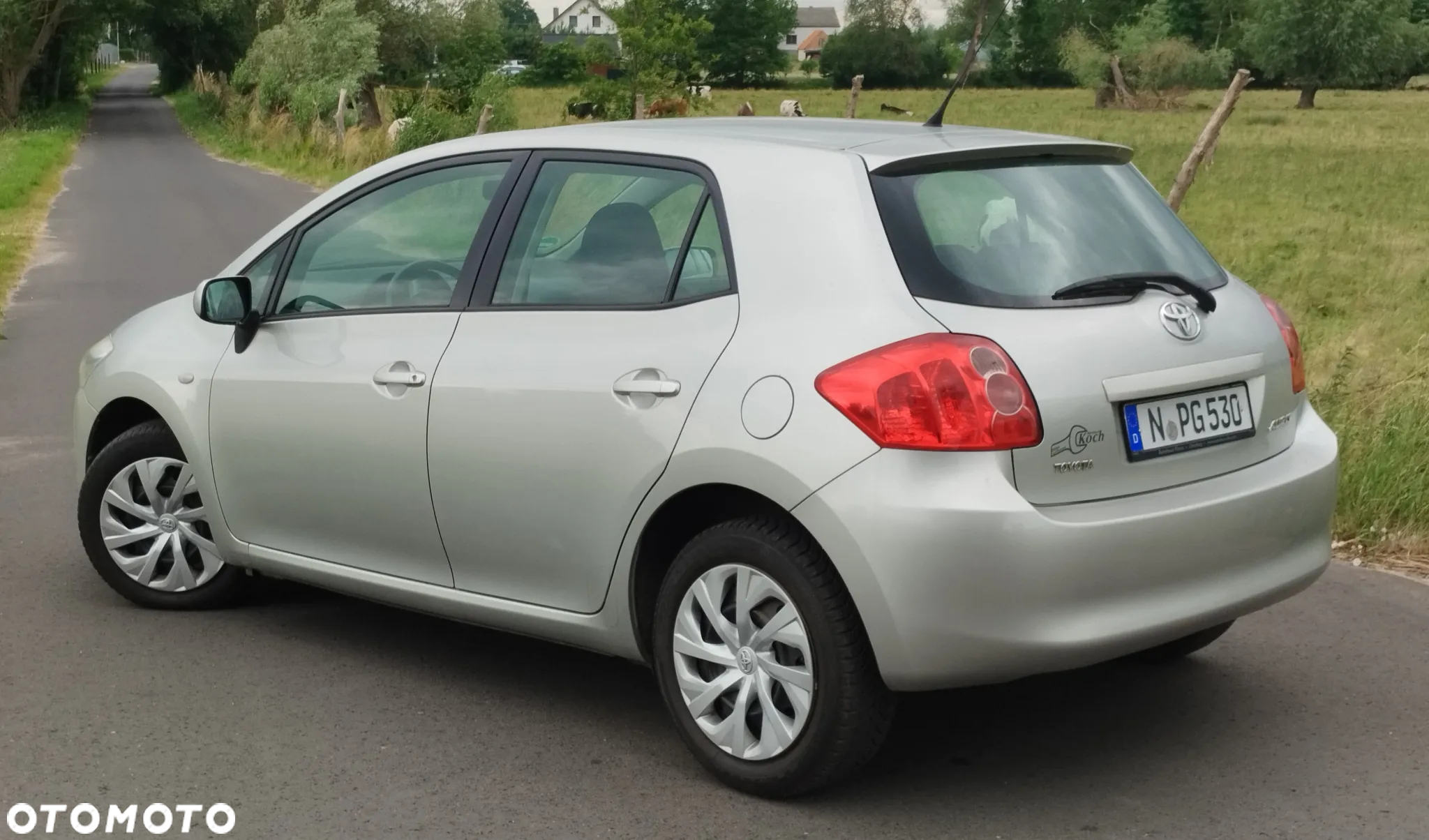 Toyota Auris 1.6 VVT-i Sol - 2