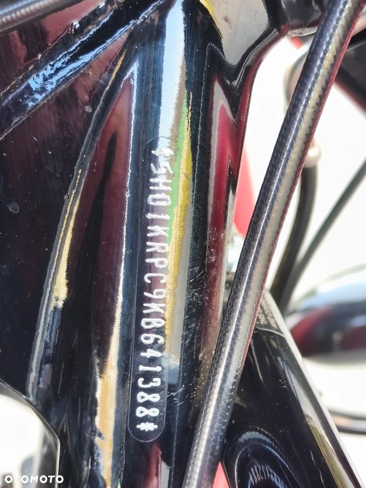 Harley-Davidson Touring Street Glide - 19