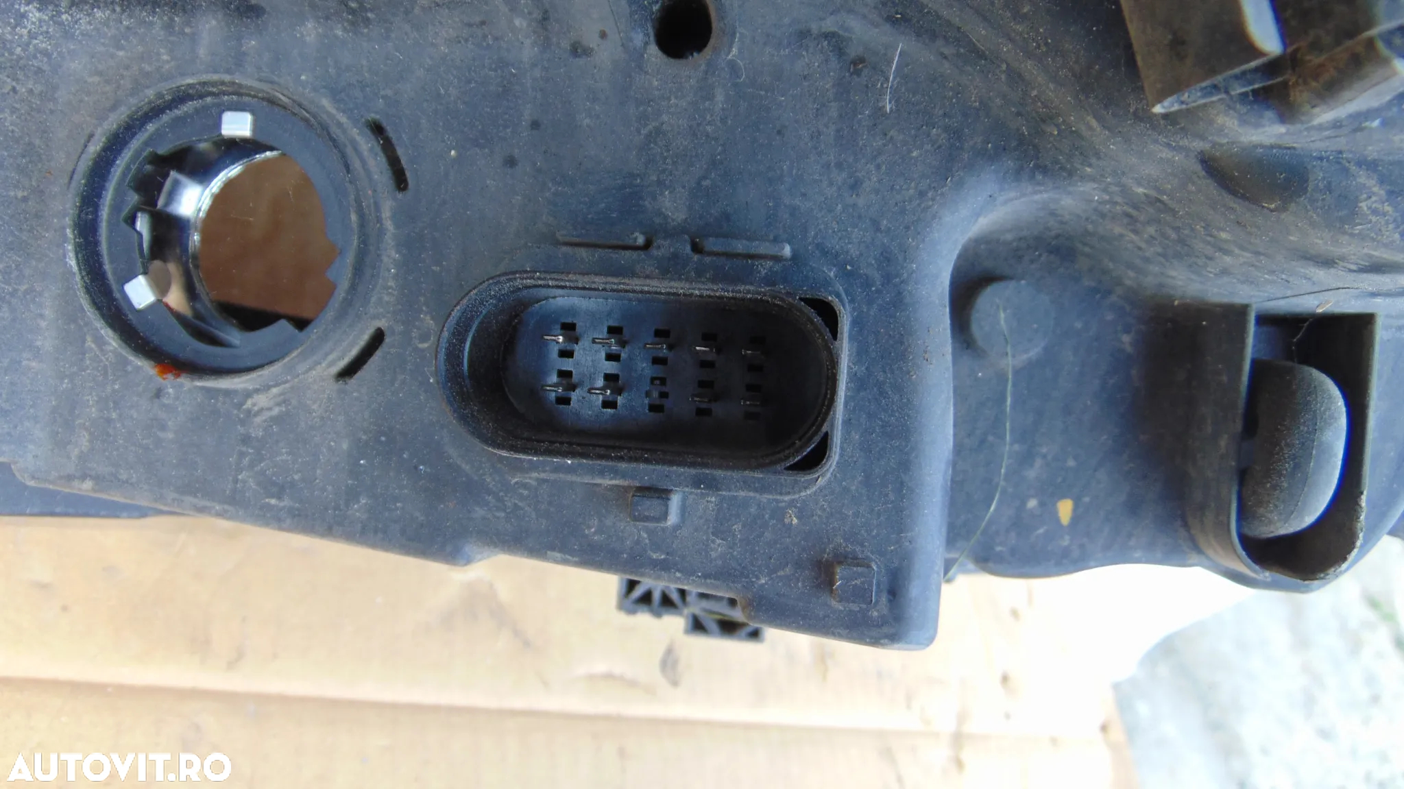 Far Ford Transit dupa 2014 far stanga volan stanga dezmembrez - 5