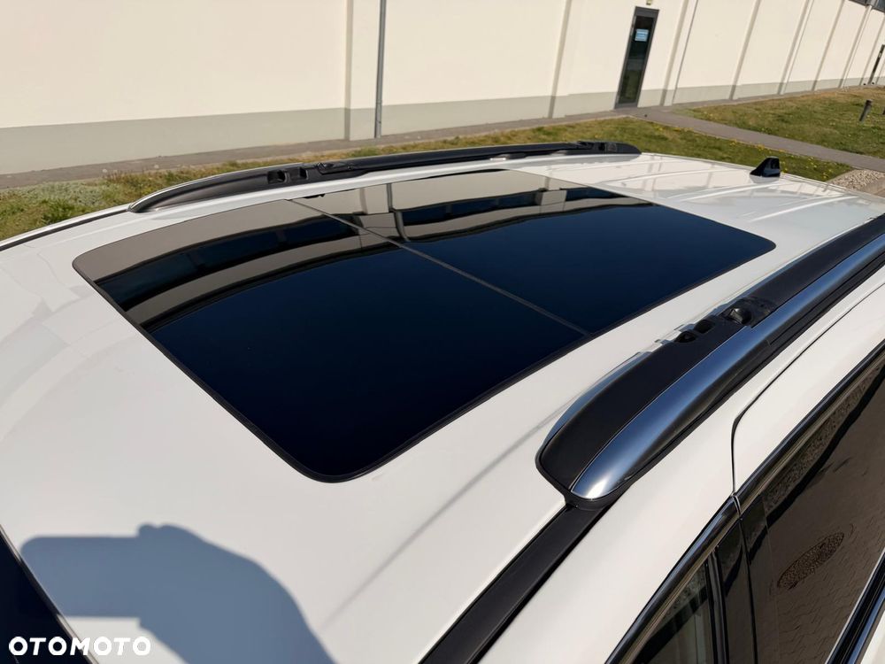 Chrysler Pacifica - 34
